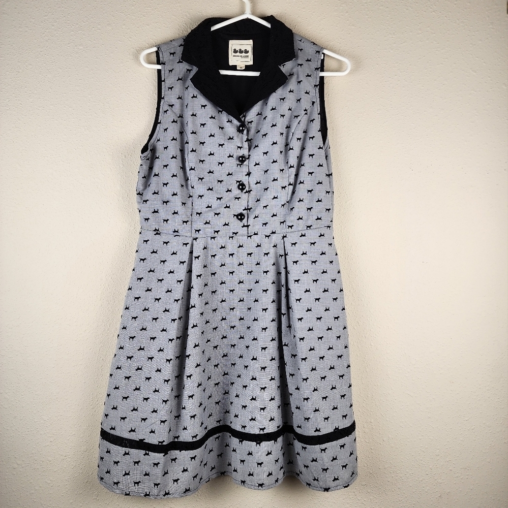 Ducks in a Row, Dog print sleeveless dress, Size Medium